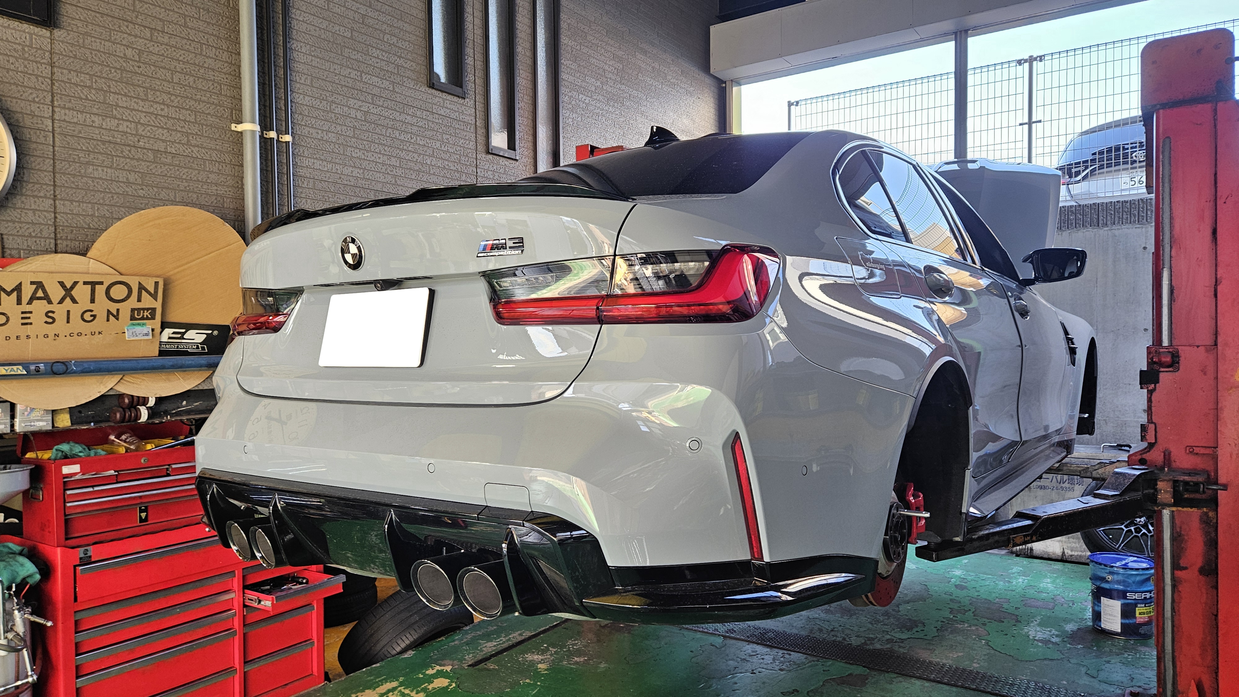 BMW G80 M3 ブレーキフルード交換、F82 M4 マフラーカッター&タイヤ