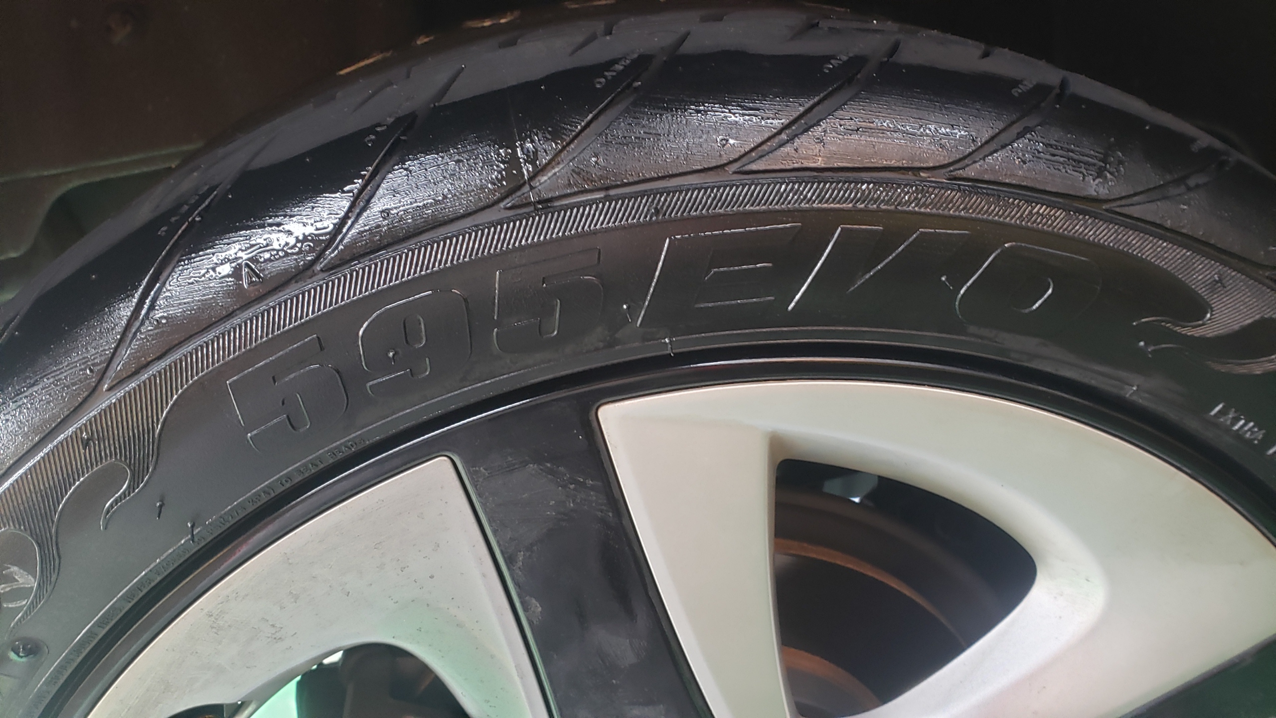 タイヤ交換対象】サマータイヤ 235/35R19 91Y XL ファルケン アゼニス