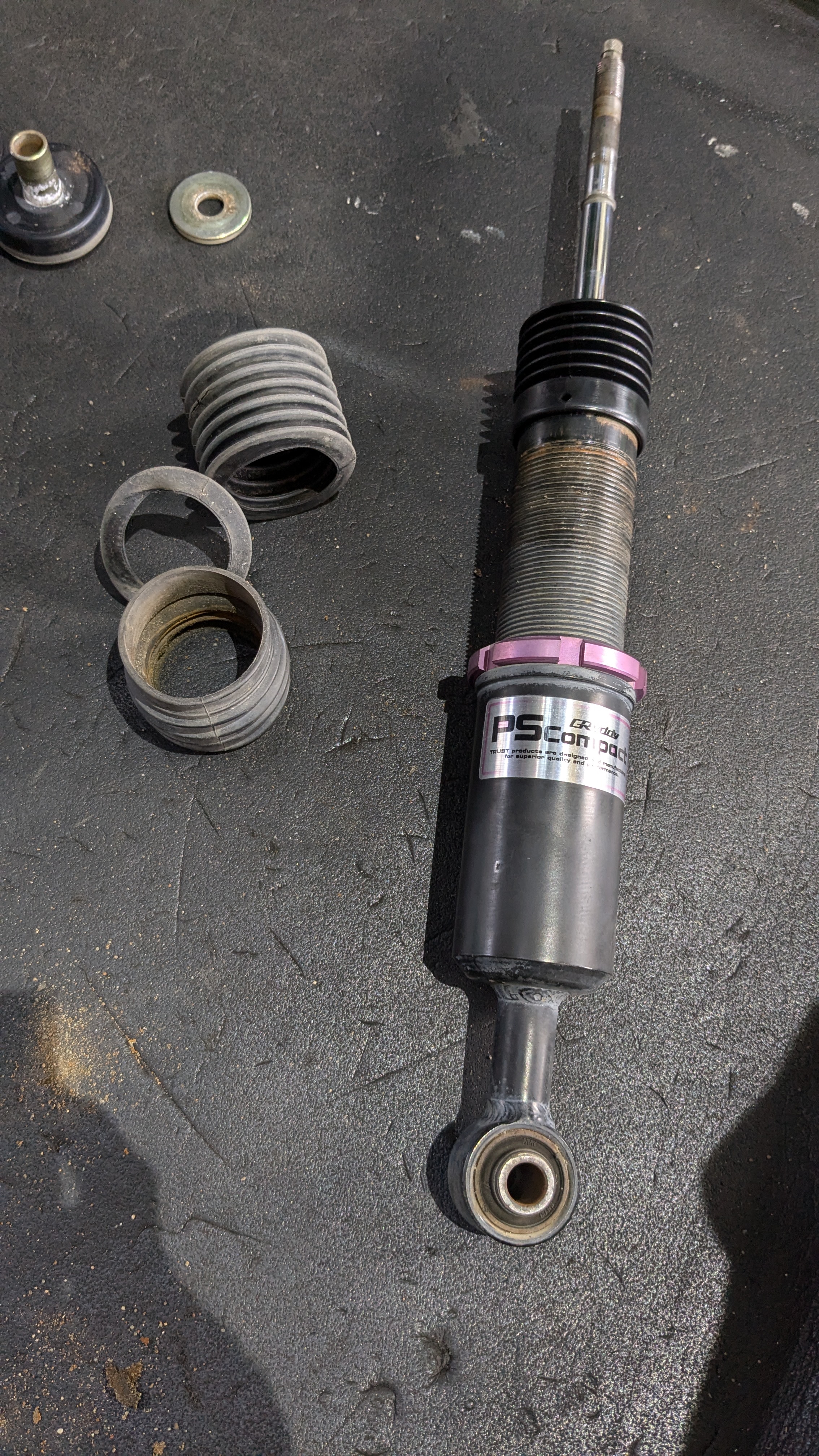 アルトワークス リアショックアブソーバーリフレッシュ＆トルクロッド