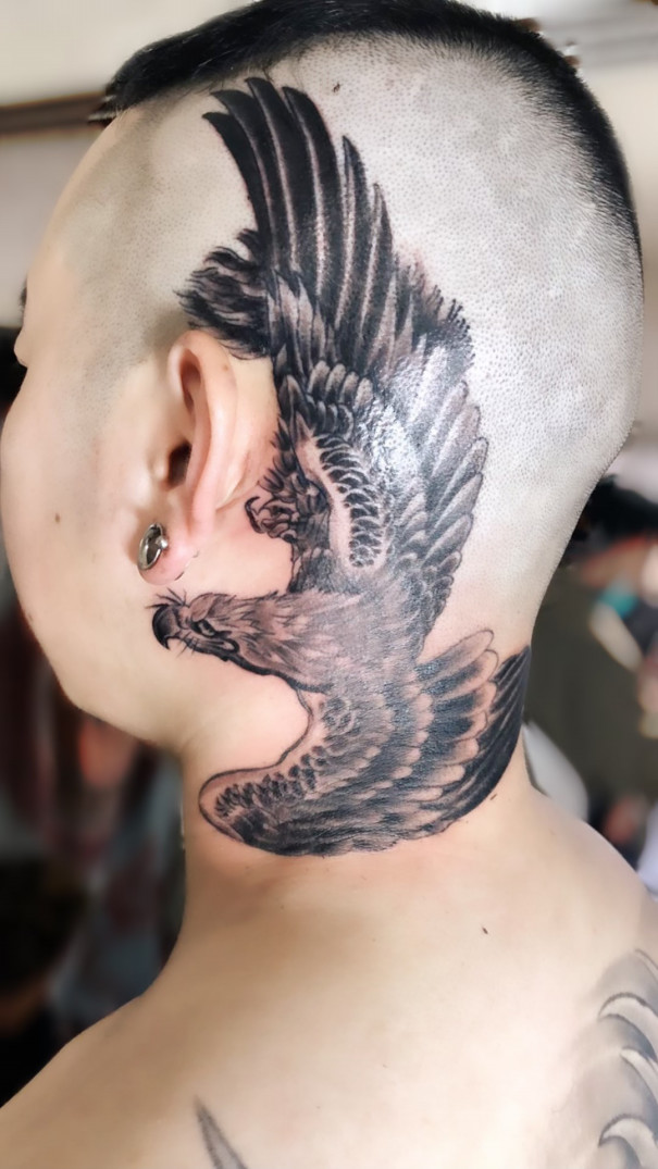 No 70 鷹タカ鷹とレター 岡山県 倉敷市 タトゥー スタジオ 岡山 タトゥー 倉敷タトゥー ロータスタトゥー Lotus Tattoo Studio No 70 鷹タカ鷹とレター 岡山県 倉敷市 タトゥー スタジオ 岡山 タトゥー 倉敷タトゥー ロータスタトゥー Lotus Tattoo Studio