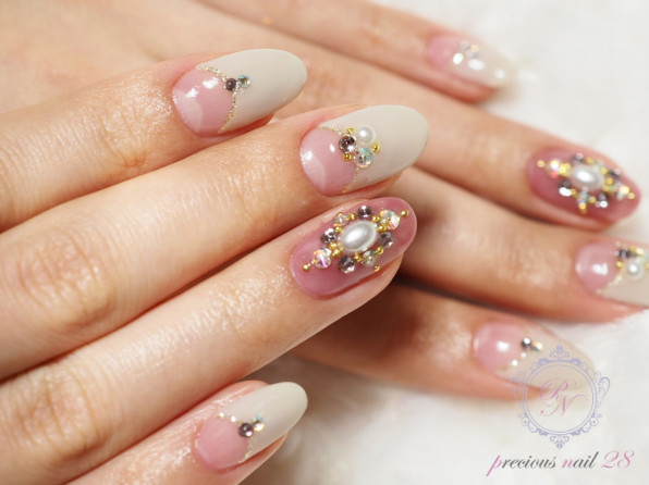ビジューネイル 京都駅八条口ネイルサロン Precious Nail28 ビジューネイル 京都駅八条口ネイルサロン Precious Nail28