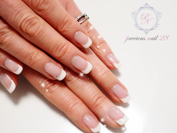 上品フレンチネイル 京都駅八条口ネイルサロン Precious Nail28 上品フレンチネイル 京都駅八条口ネイルサロン Precious Nail28