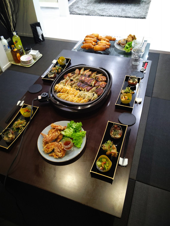 餃子パーティー いずみ Kitchen 餃子パーティー いずみ Kitchen