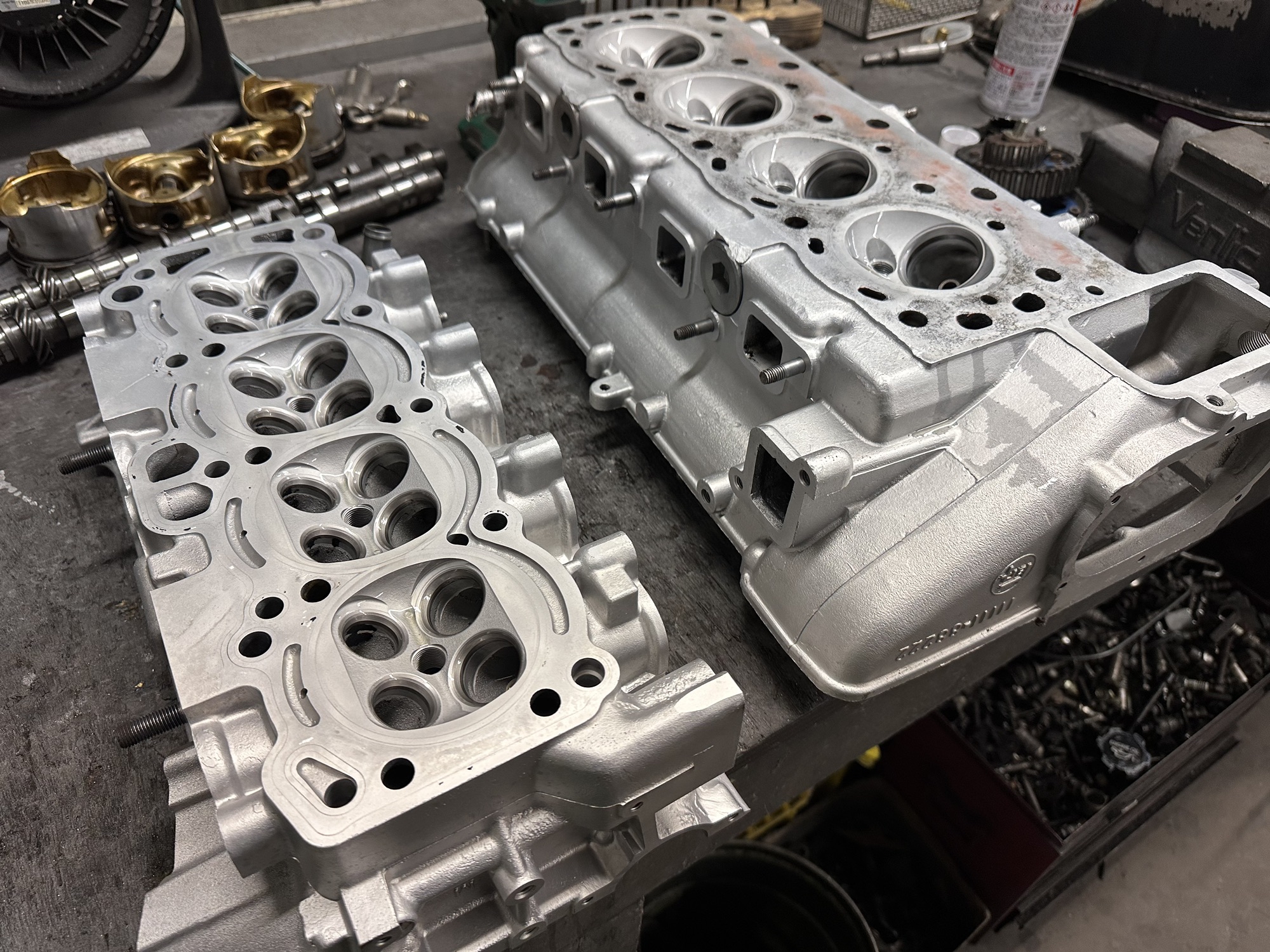 AE86 4AG ヘッドASSY 純正レビントレノ