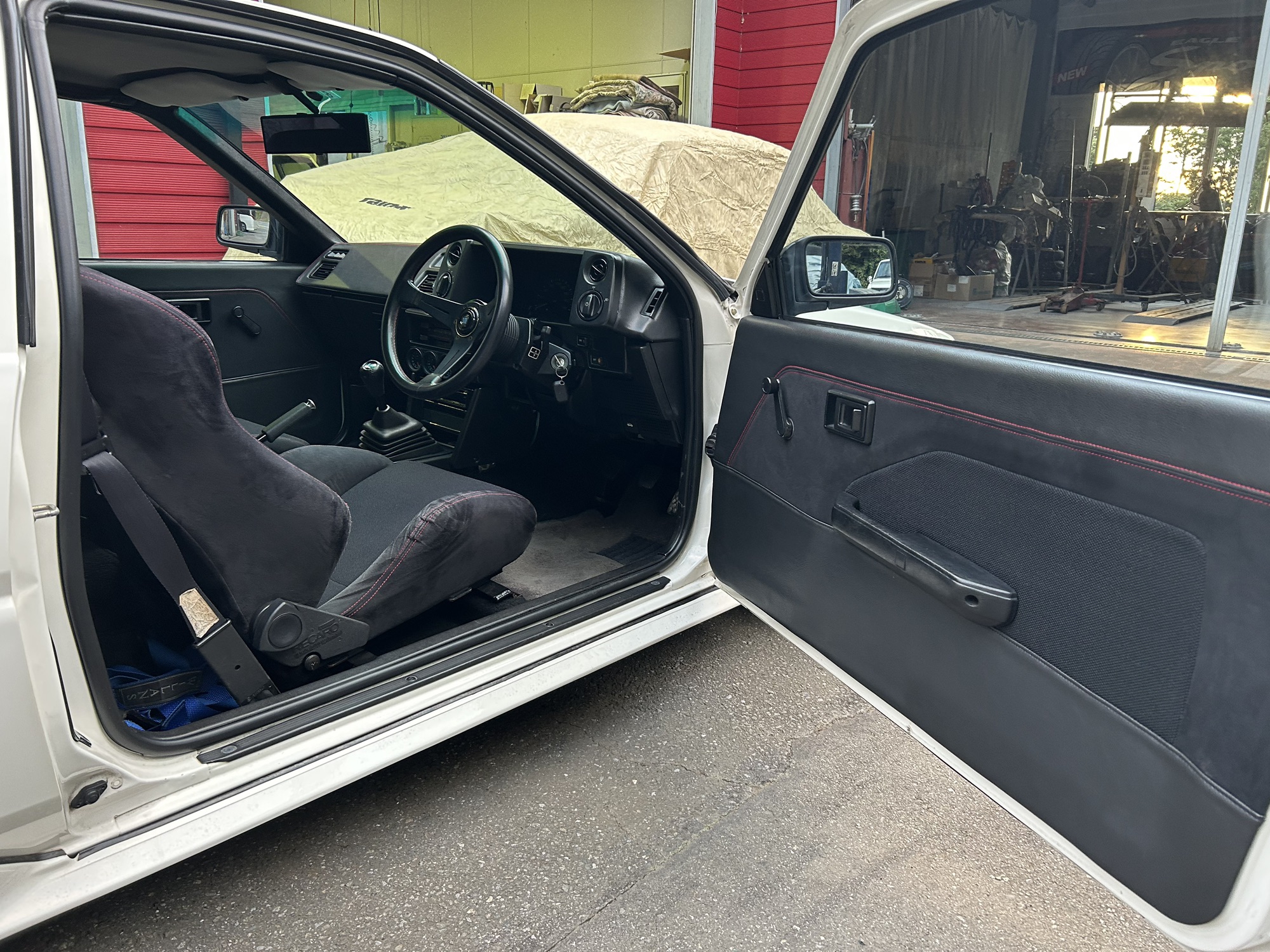 た*こ様 ae86後期内装部品 AE86 後期2ドア レビン フルレストア・コンプリートカー製作