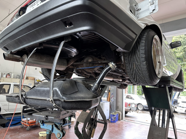 AE86,4.5AG搭載、出るうちに新品燃料タンク交換おすすめ | Racing 