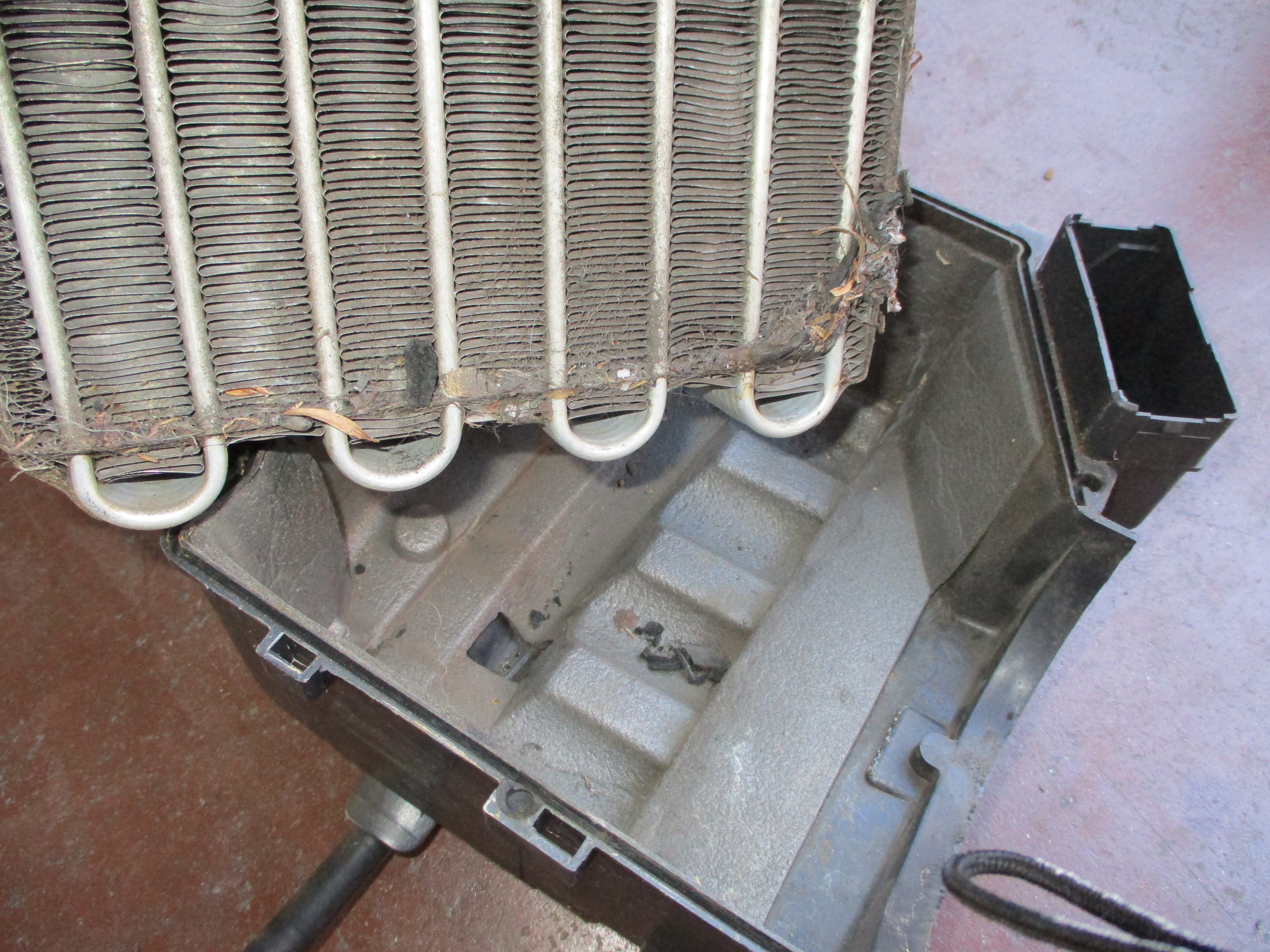 AE86エアコンリフレッシュ作業 | Racing Service YASU ~total