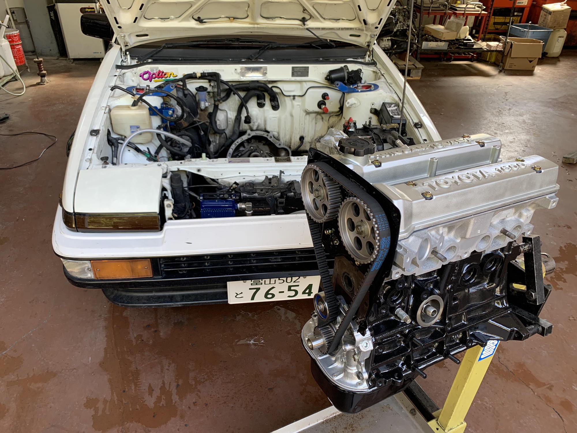 富山より、AE86リビルトエンジンにLINK化作業開始 | Racing Service