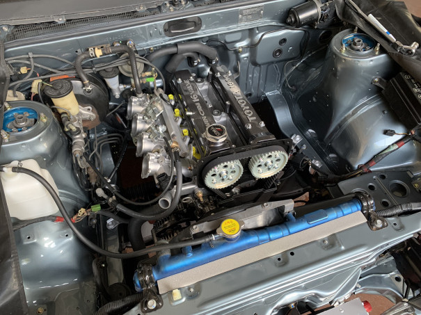 AE86など AE101用 4連スロットル エアクリ赤 4スロ ブローバイ 