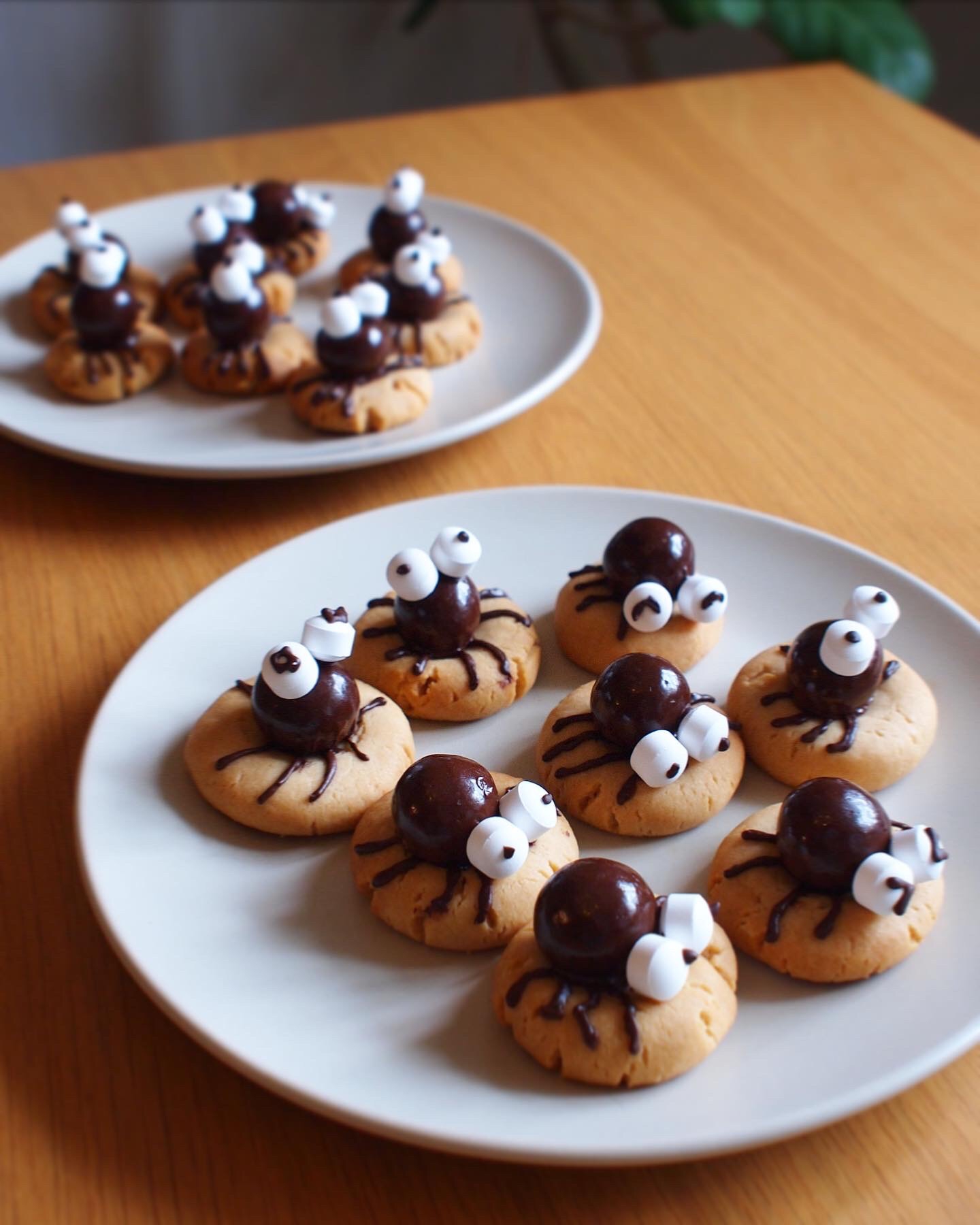 ピーナッツバタースパイダークッキーのレシピ