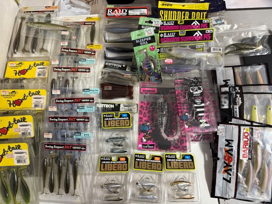 釣り具まとめ売り fj9048_02.jpg