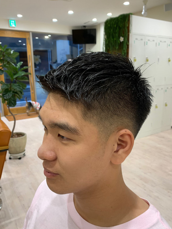 夏は緩いフェイドカットmen 美容室 Oli Ola オリオラ