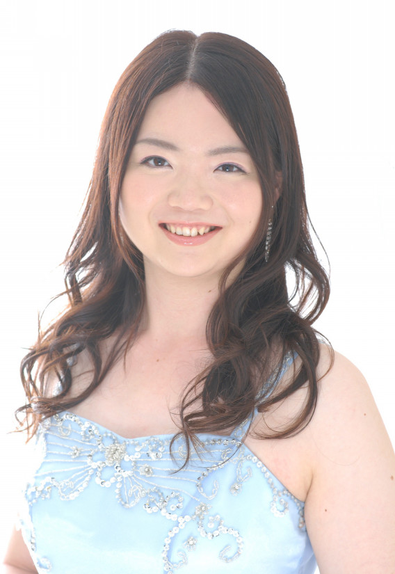 Profile ピアニスト 坂本 彩 ホームページ