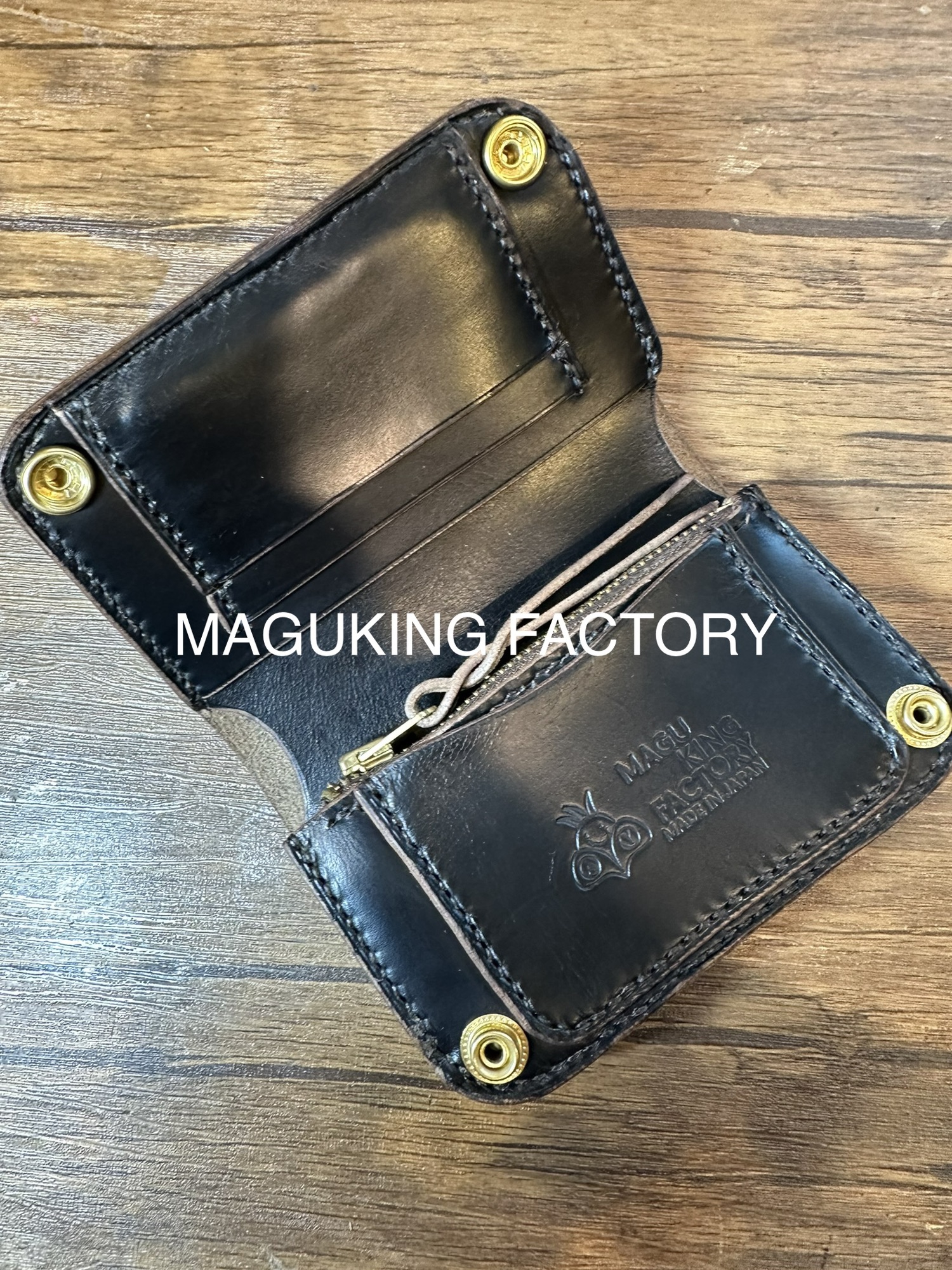 2つ折り財布 : ページ7 | MAGUKING FACTORY