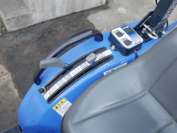 入庫情報】イセキ トラクター Z15-X 15.8馬力 高年式 パワステ 自動 