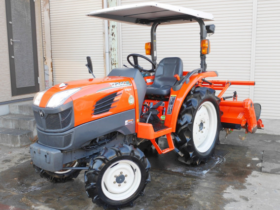 入庫】クボタT240D 24馬力 342時間 ワンオーナー | 茨城中古農建機販売 