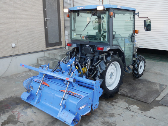 入庫情報】 イセキ トラクター TH235 23.5馬力 107時間 エアコン 