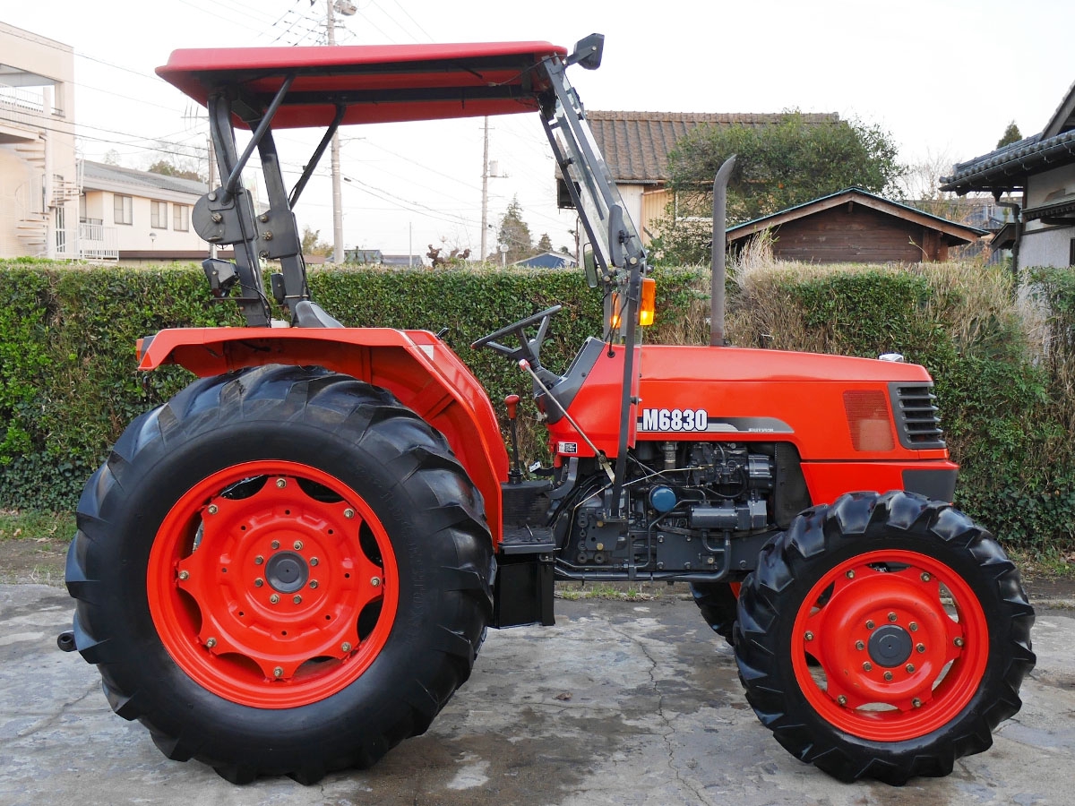 クボタ　トラクター 入庫】希少車 クボタM6830 68馬力 機関良好 | 茨城中古農建機販売のブログ