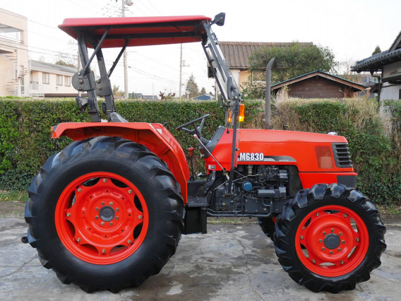 入庫】希少車 クボタM6830 68馬力 機関良好 | 茨城中古農建機販売のブログ