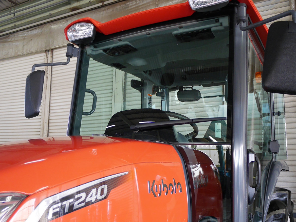 実演機並 クボタ FT240 24馬力 112時間 爪新品 タイヤ前後バリ山