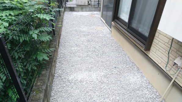 雑草対策 砂利敷き 多摩地域 楽庭 外構工事 エクステリア工事 専門業者 新築 リフォーム 雑草対策 砂利敷き 多摩地域 楽庭 外構工事 エクステリア工事 専門業者 新築 リフォーム