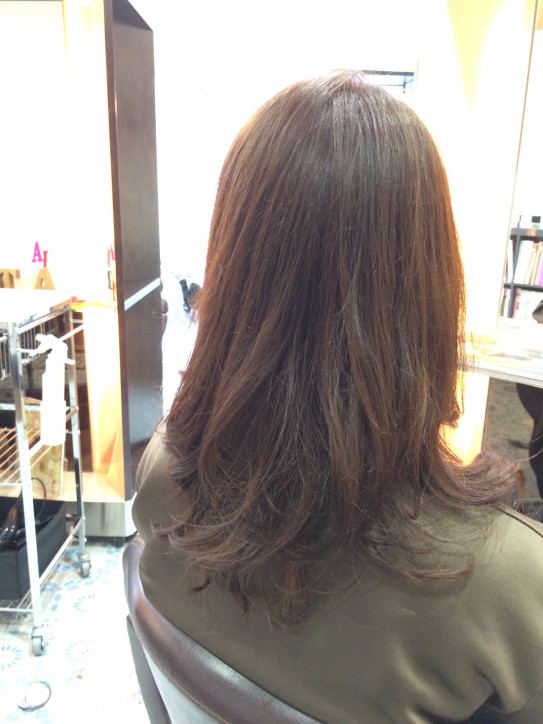 デジタルパーマ デジキュア で春のデザインスタイルに 東京 銀座の傷まないヘアカラー とヘッドスパの得意な美容室calon カロン の森順二のブログ 銀座ヘアスタイル ブラウンカラーマツエク