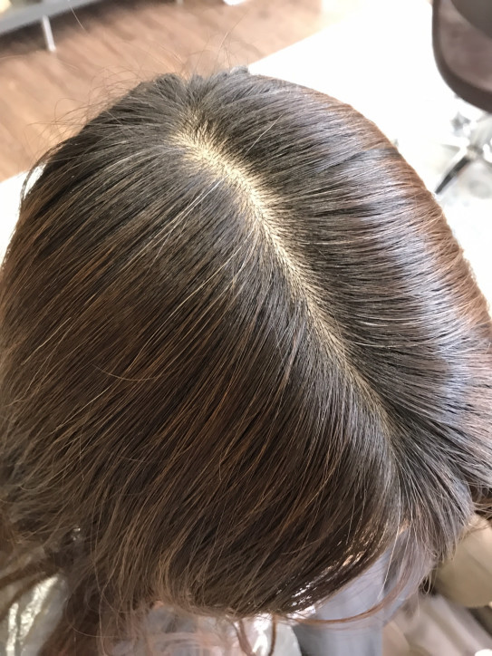 キラ浮きしない明るい白髪染めヘアカラー 東京 銀座の傷まないヘアカラーとヘッドスパの得意な美容室calon カロン の森順二のブログ 銀座ヘア スタイル ブラウンカラーマツエク