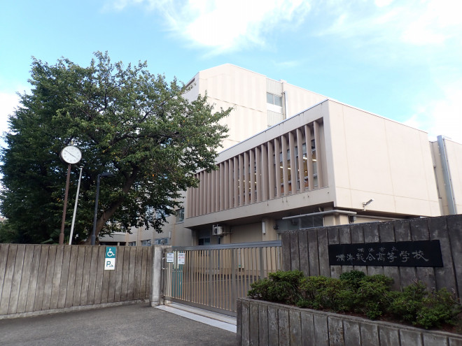 横浜市立横浜総合高等学校 後編 独自のアイデアで休校中の教職員の勤怠管理にもcocooを活用 学校連絡 情報共有サービス Cocoo コクー