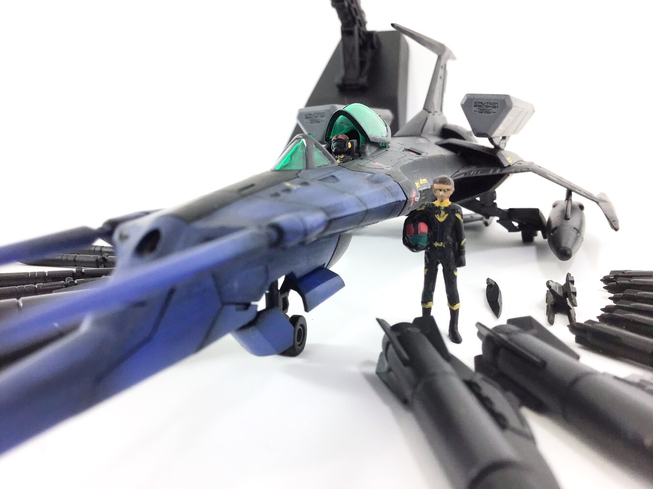 宇宙戦艦ヤマト 他 プラモデル 零式52型改 自立無人戦闘機 ブラックバードセット 地球連邦主力戦艦ドレッドノート級セット② 等 零式52型改 自律無人戦闘機 ブラックバード セット (プラモデル