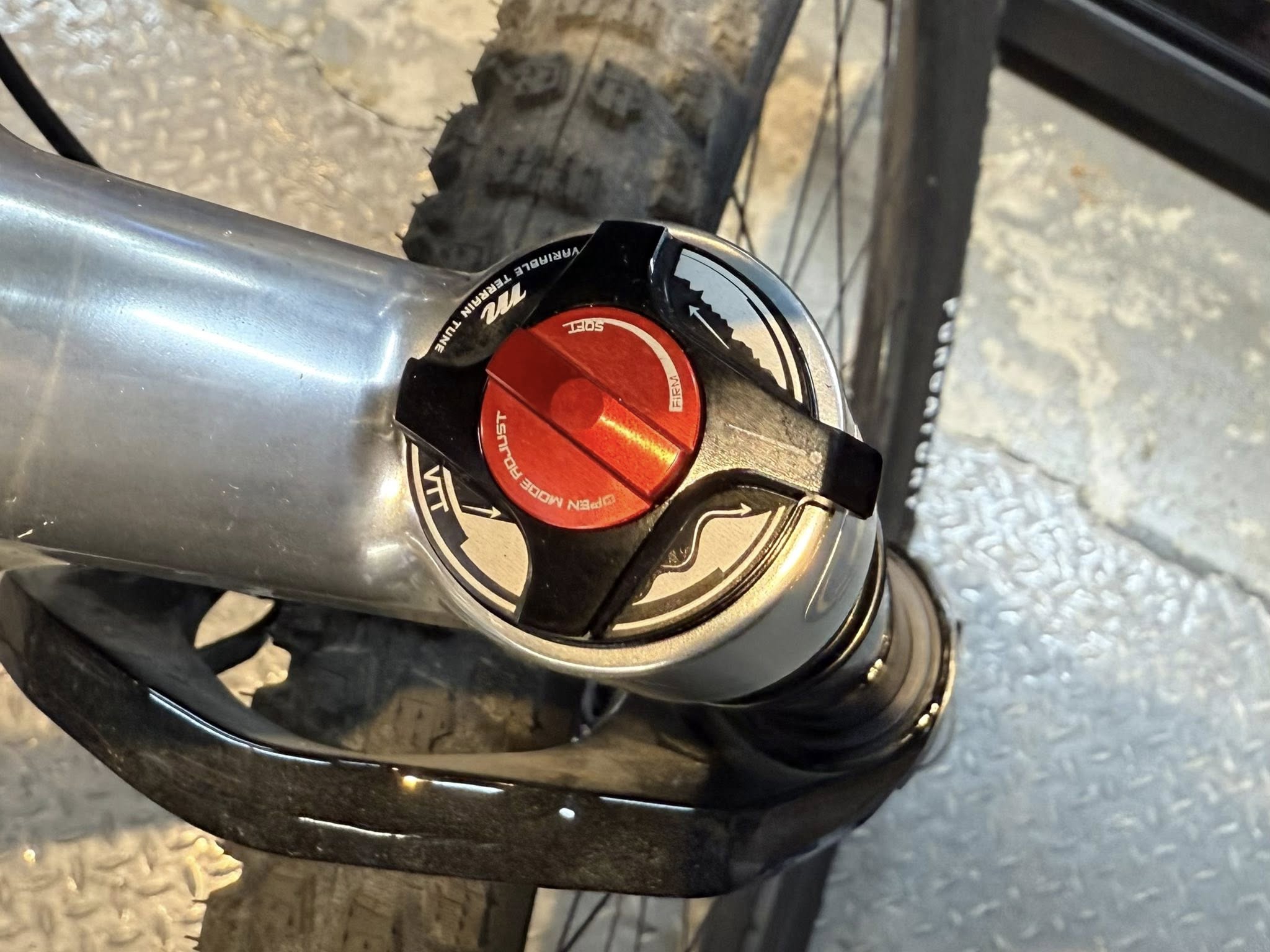 MTBサスペンションの話】MANITOU R8 PRO/マニトウの路面追従性の良さ