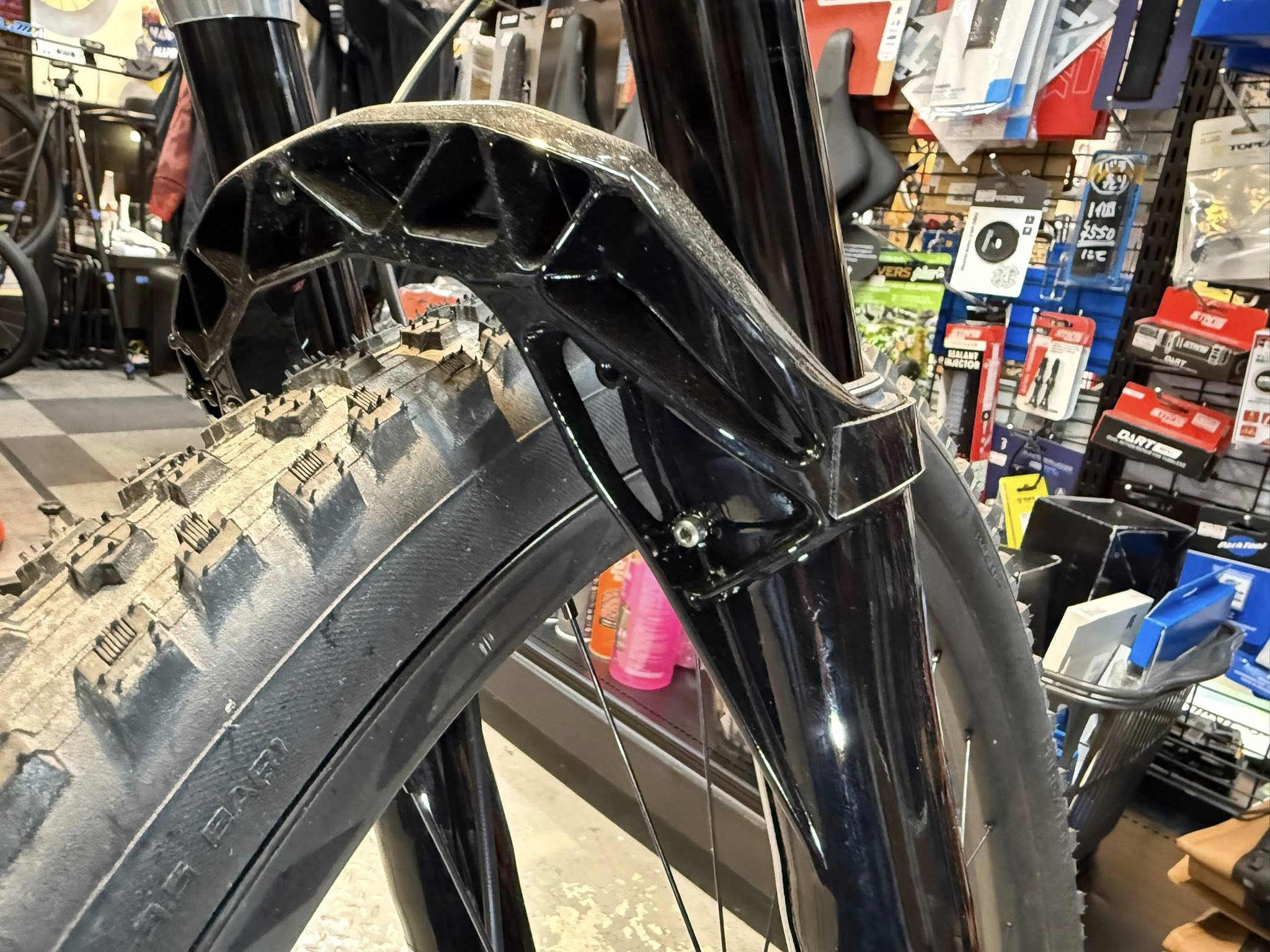 MTBサスペンションの話】MANITOU R8 PRO/マニトウの路面追従性の良さ