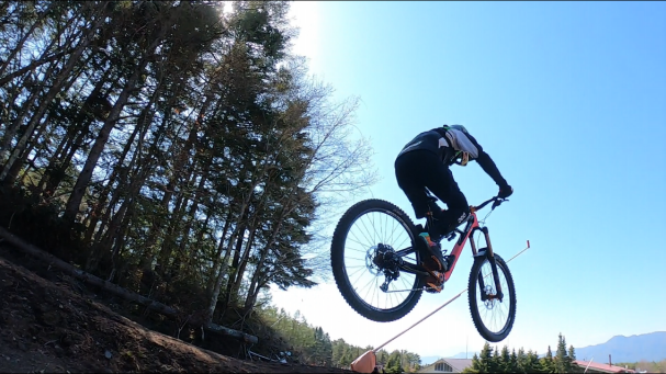 Jrマウンテン24サイズ6段変速オートライト限定手渡のみ名古屋中村区