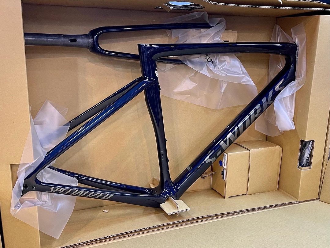 S-Works Tarmac SL8 フレームセットにチームカラーが数量限定で