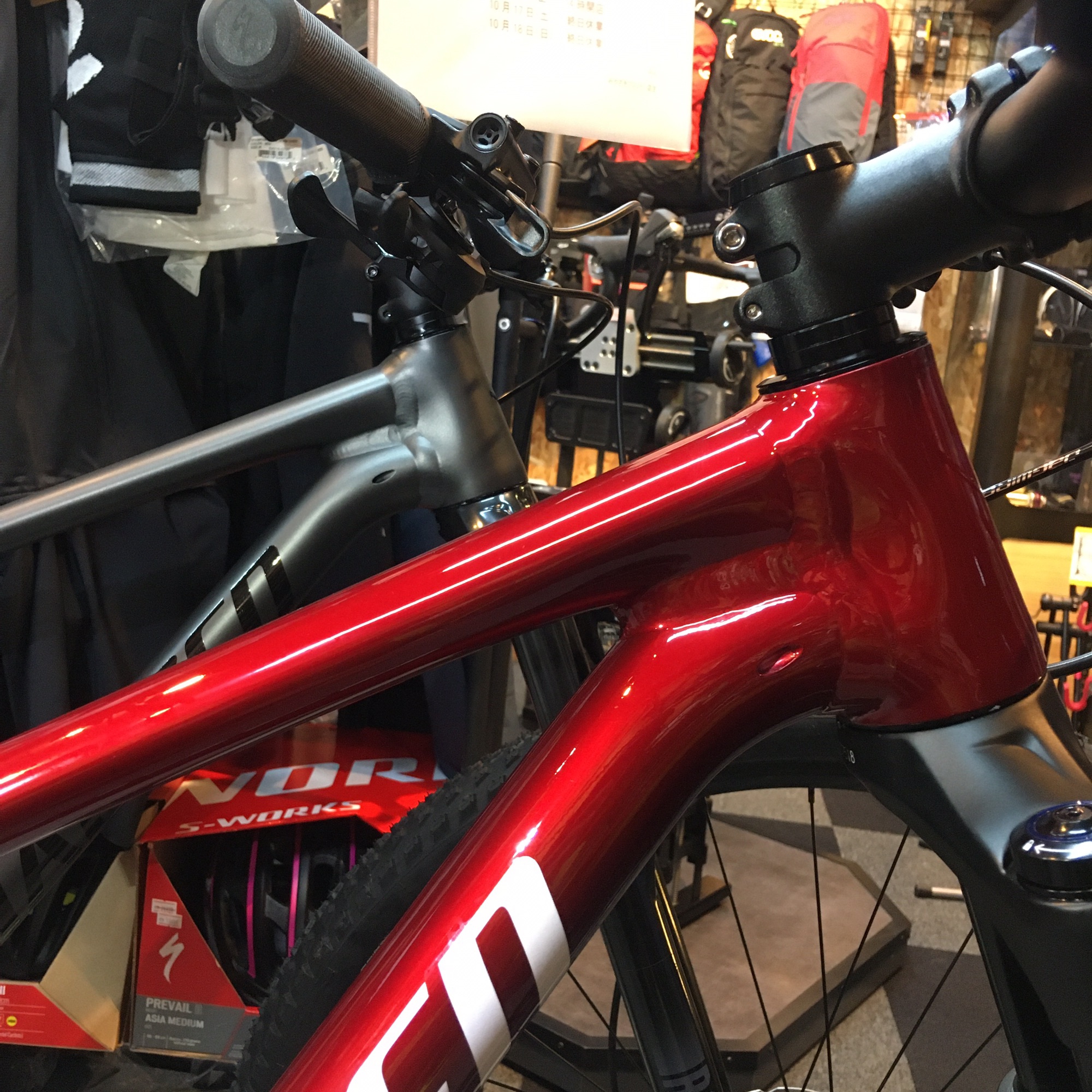 超軽量MTB】CHISEL(チゼル)がついにモデルチェンジ 超軽量MTB】CHISEL(チゼル)がついにモデルチェンジ