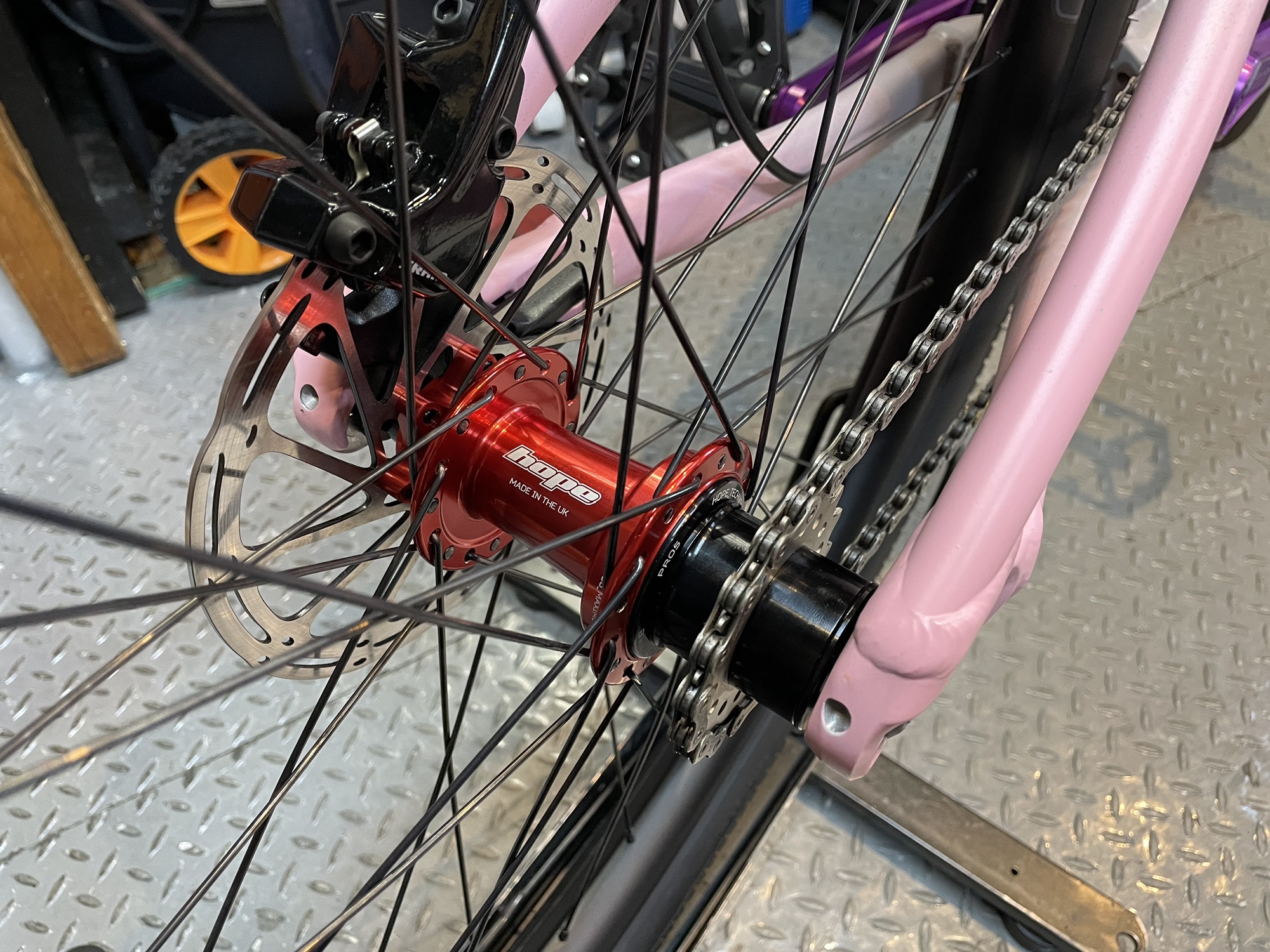 26インチ手組みホイール】HOPE PRO5ハブ×STUNS ARCH MK4リム