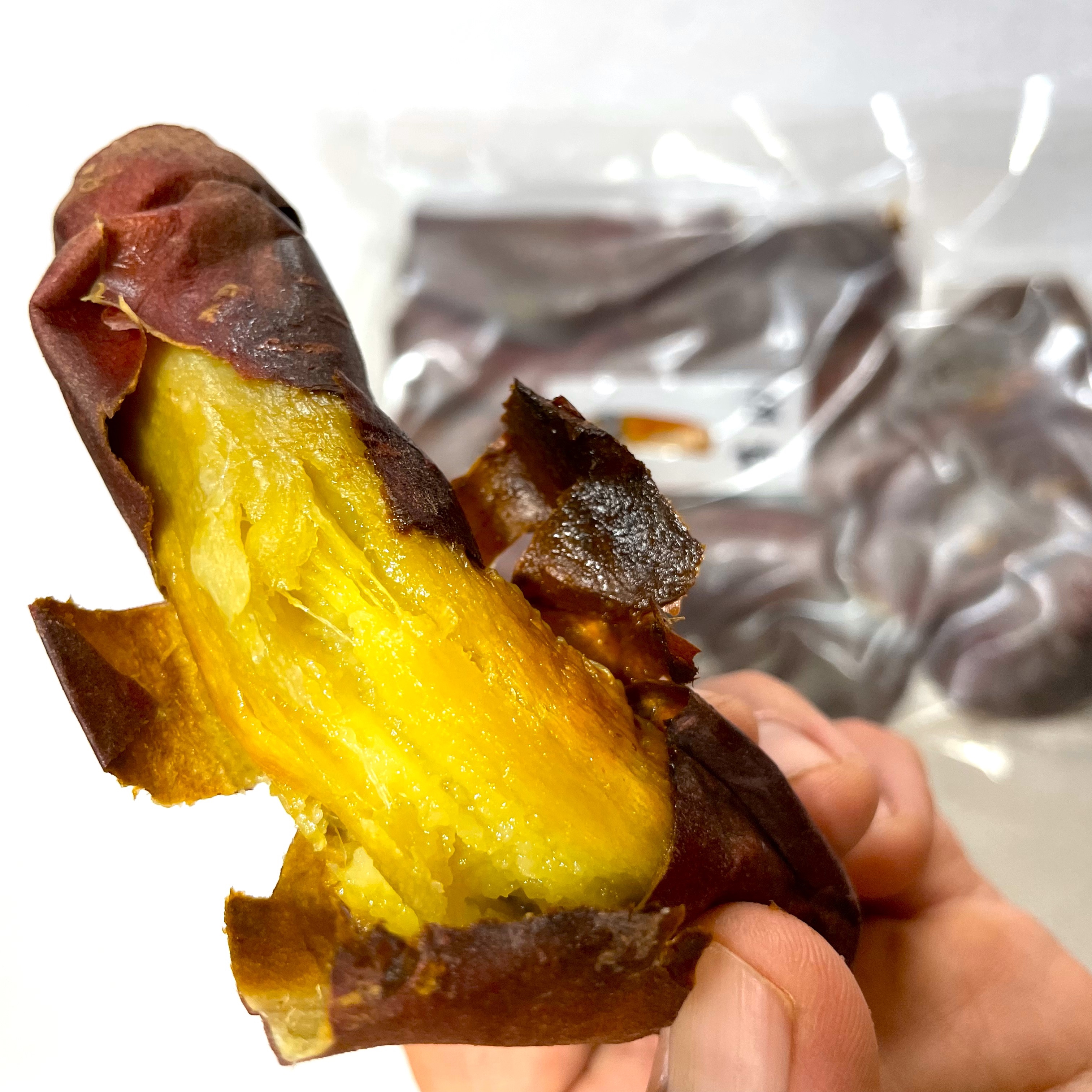 いもすけページ 販売店限定】権助 Gonsuke 25° 900ml -芋焼酎- – 鹿児島の焼酎専門店