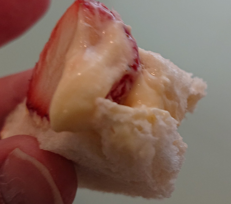 期間限定 ローソン の 八天堂 監修フルーツサンドの甘い悦びに浸る のんきーのはらぺこ日記 4杯目 鳥取県で食べます