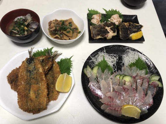 令和2年5月3日 Stay Home イサキ刺身 イサキ塩焼き イサキ白子炙り イワシフライ 白物味噌煮 Tokyo Bay Fishing Club