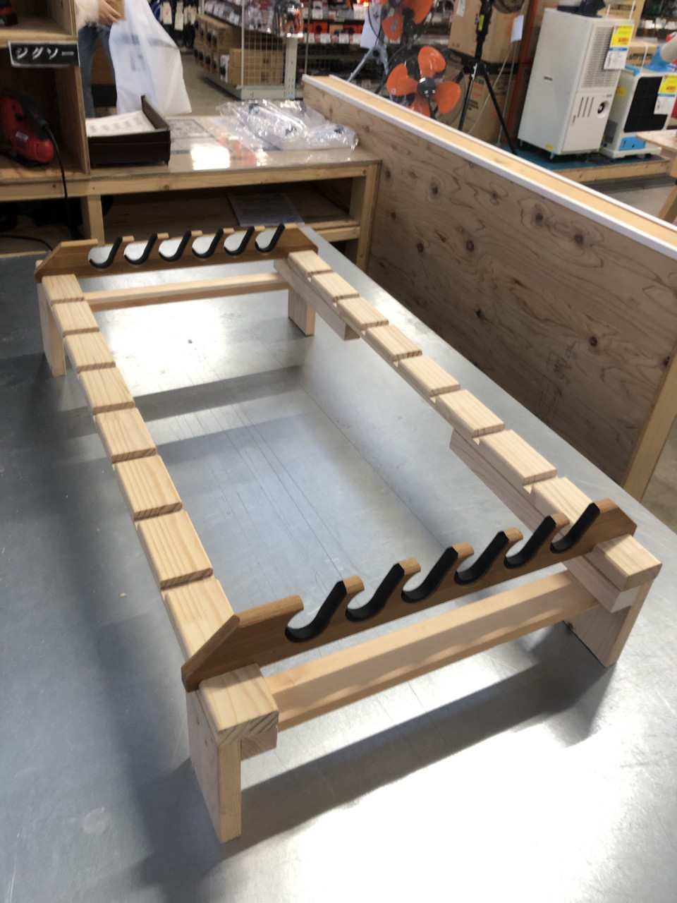 ルーフボックスの中身の竿受け自作diy Tokyo Bay Fishing Club ルーフボックスの中身の竿受け自作diy Tokyo Bay Fishing Club