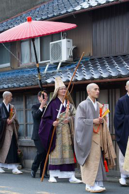 晋山式が行われました 海 眼 寺