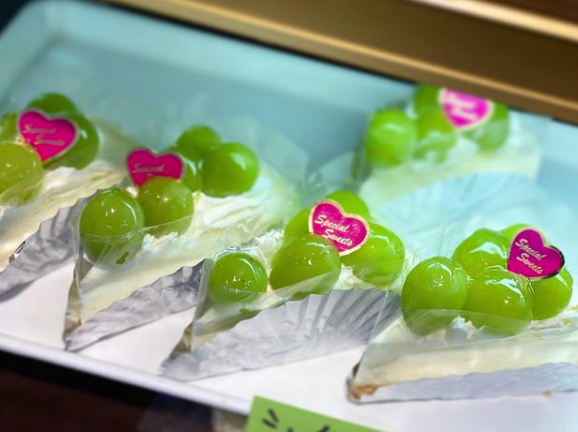 季節限定 シャインマスカット レアチーズ 国分町 Flower Cake Megu 花屋とケーキのお店