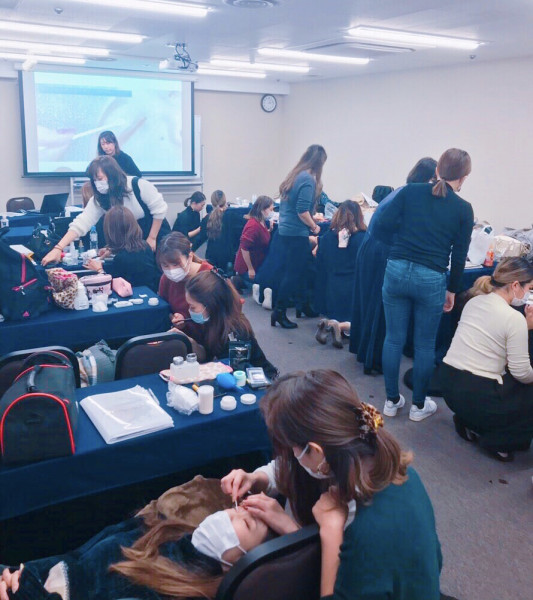 バインドロック 島根県出雲市 で マツエク史上最強の持続力とアイライナー効果 島根県出雲市 まつげエクステ アイブロウ 眉毛 まつげパーマ スクール