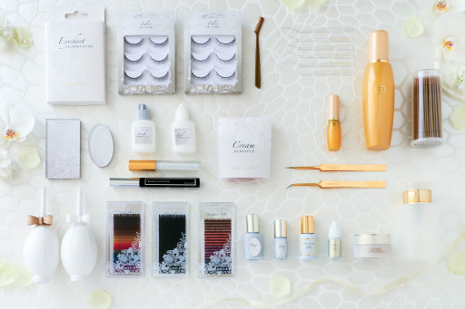 まつ毛エクステスクール 島根県出雲市 まつげエクステ アイブロウ 眉毛 まつげパーマ スクール