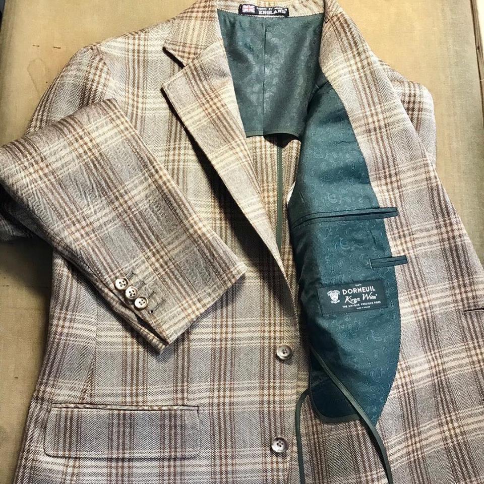 DORMEUIL 「 Kirgyz・White 」特注スーツ 【公式通販】