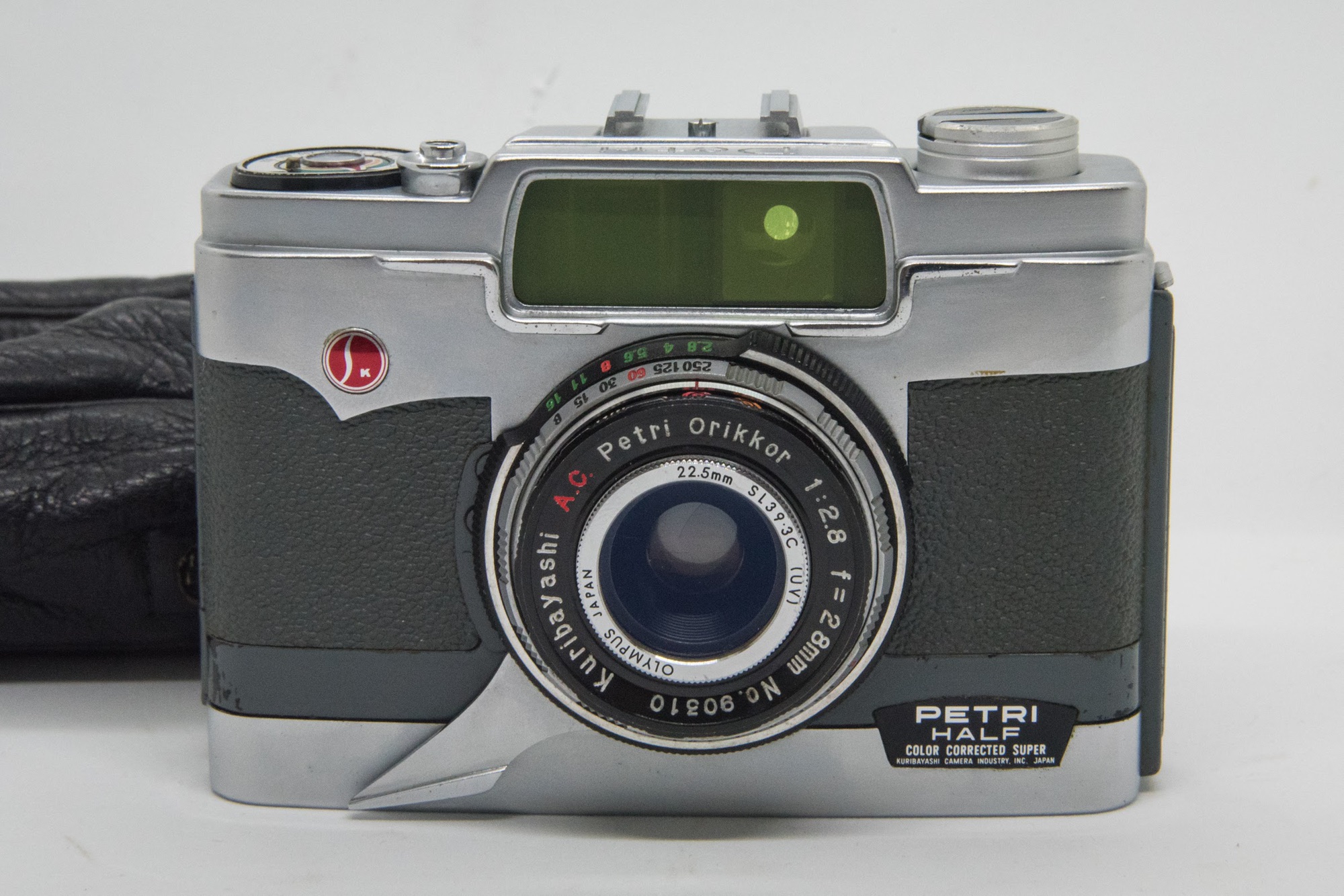 Petri Half Olympus フィルター付き