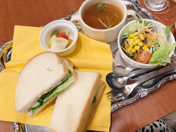 サクッとシャキシャキサンドイッチ ちゃま飯