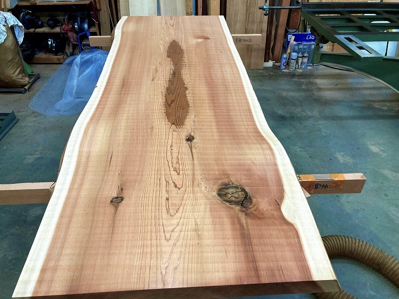 BK258 肥松製 一枚板 天然木 ダイニングテーブル 天板厚6.7㎝