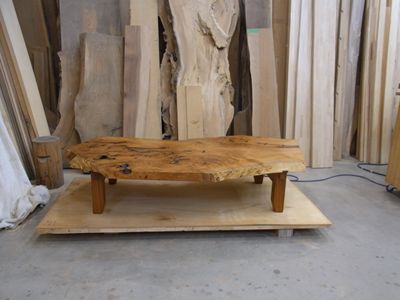 ケヤキ・最高級の杢目の座卓 | 東京・吉祥寺の勝又木材【一枚板