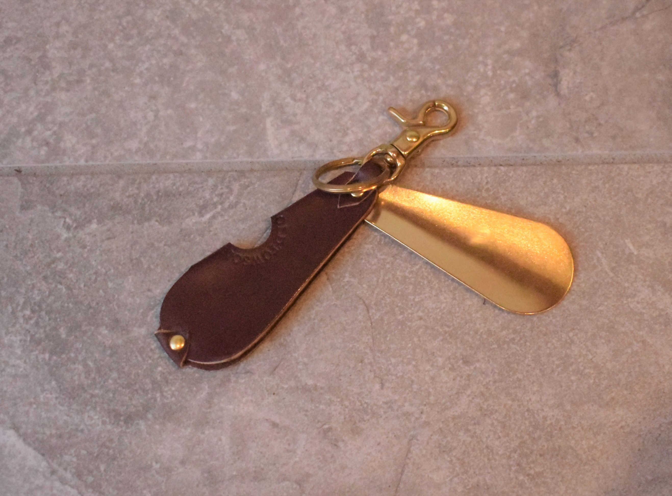 Leather shoe hornについて | OLD TOWSON