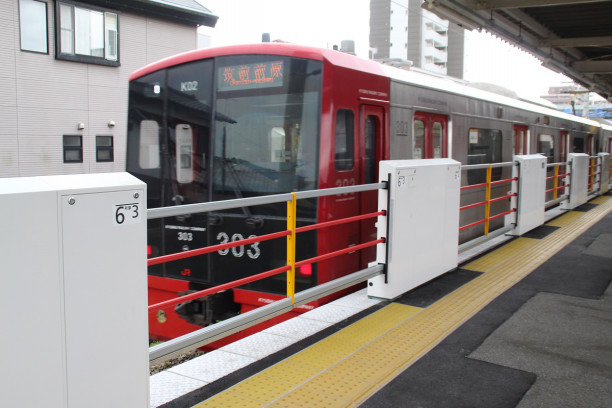 Jr九州 筑肥線筑前前原駅以東ワンマン化 ホームドア稼働開始 Ycs Info
